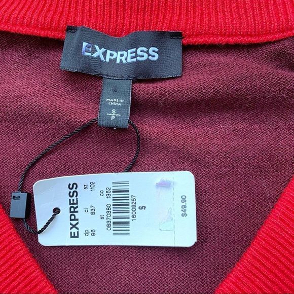 NWT EXPRESS Oversized Deep V-neck Soft Maroon & Red Sweater Size S - Picture 3 of 9